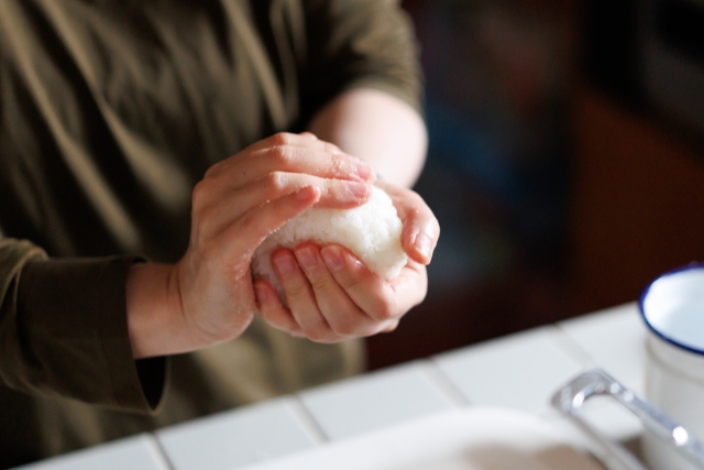 Autumn and Outdoor Dining: A Taste of Japanese Joy Beneath the Seasonal Breeze