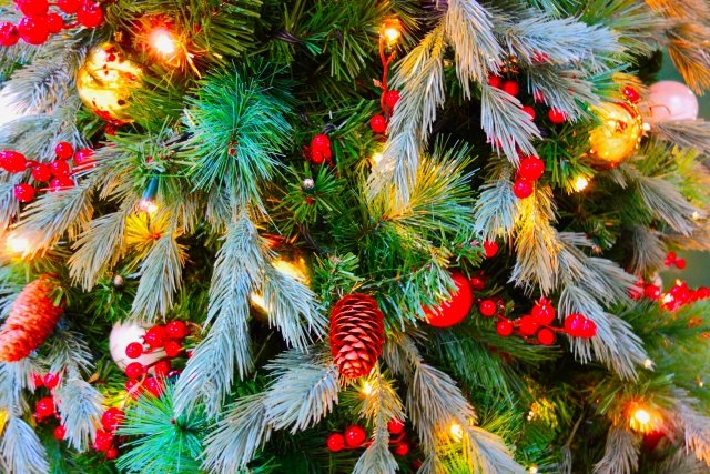 Christmas: A Japanese Festival of Light and Heartfelt Warmth