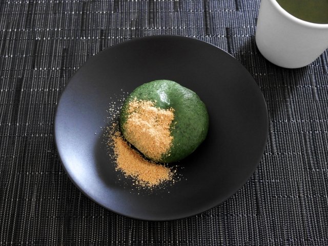 Japanese Sweets in the Season of Cherry Blossoms